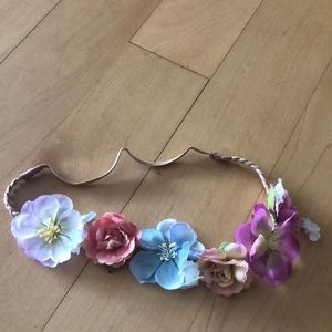Elastic flower crown headband